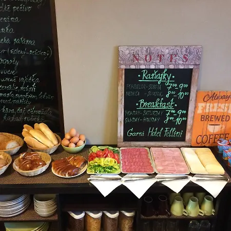 Garni Fellini Penzión pre hostí 3*