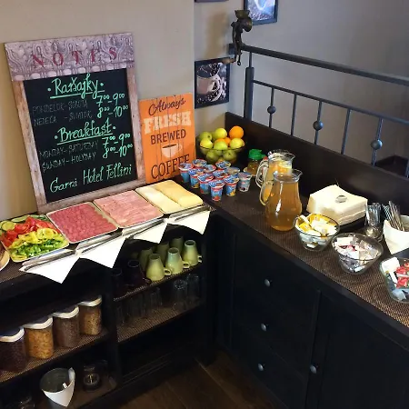 Garni Fellini Πανσιόν 3*